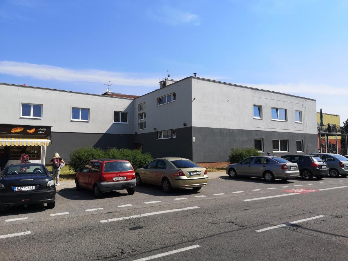 Penzion Don Třebíč Εξωτερικό φωτογραφία